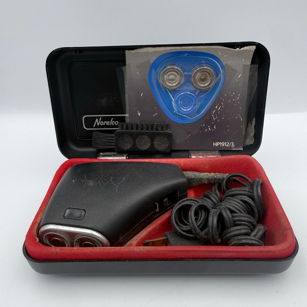 Vintage Norelco Rotary Electric Shaver Kit with Case and HP1912/3 Heads Black